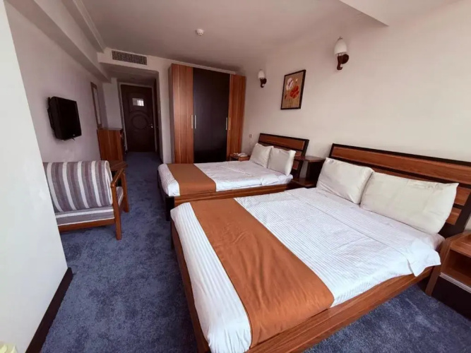 Hotel Nairi Yerevan