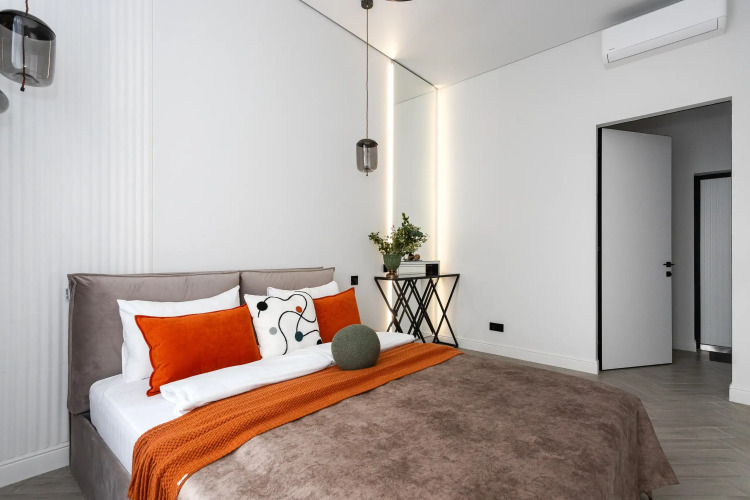 Фотография номера квартиры Апартаменты с высокими потолками, отдельной спальней, балконом и парковкой от АртАпарт