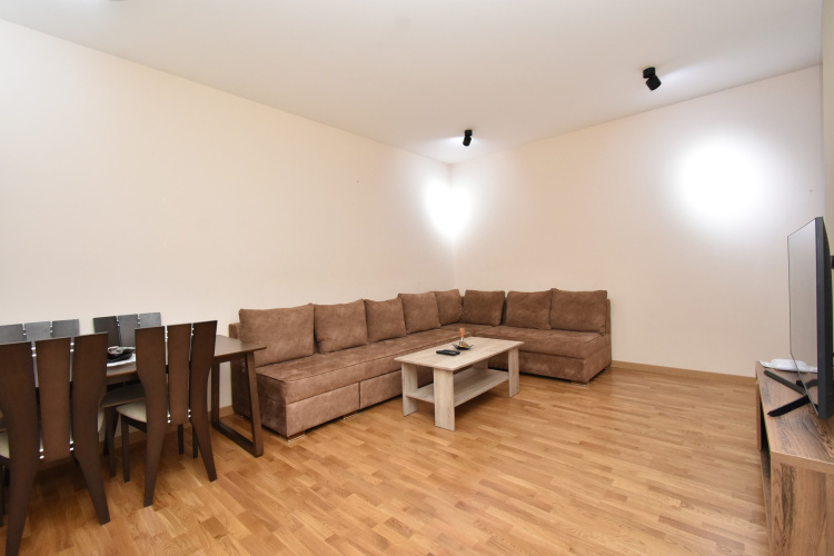Na Abovyana 13 Apartments