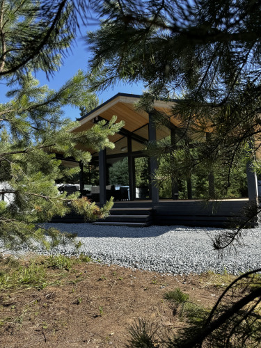 Фотография номера Коттеджа Частный дом в Окружении Сосен