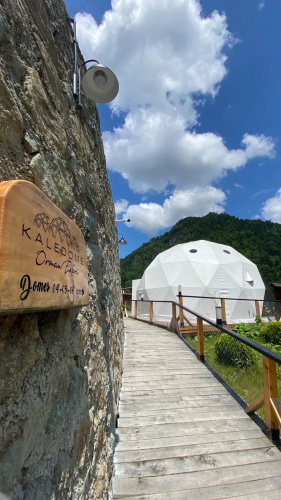 Kaledome orman evleri Glamping