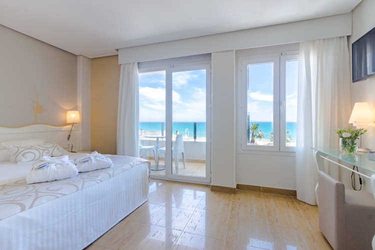 Junior Suite with balcony and with sea view