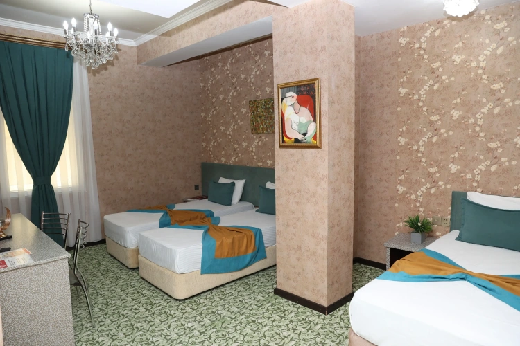 Superior Triple room with city view