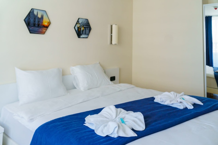 Standard Double room with view
