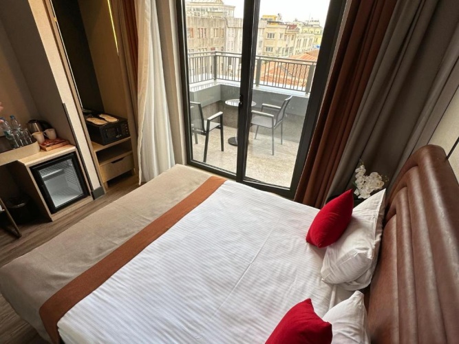 Deluxe Double room with balcony