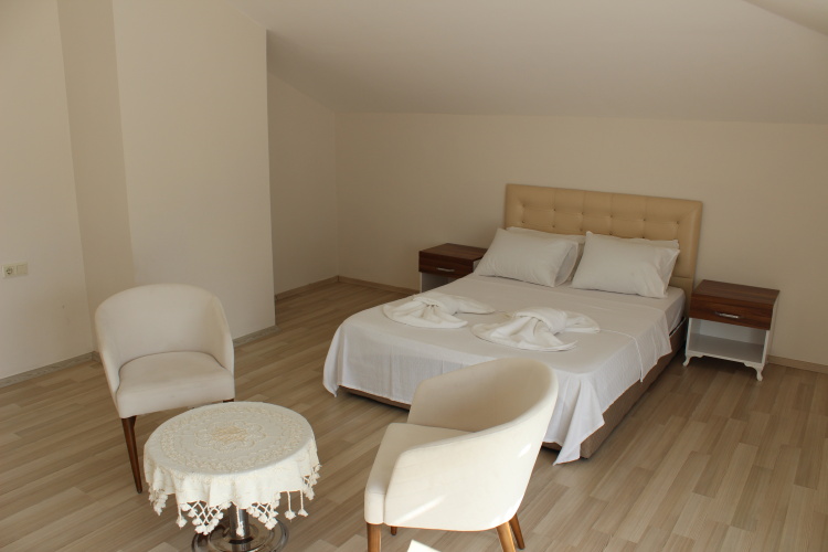 Superior Quadruple room with balcony and with mountain view