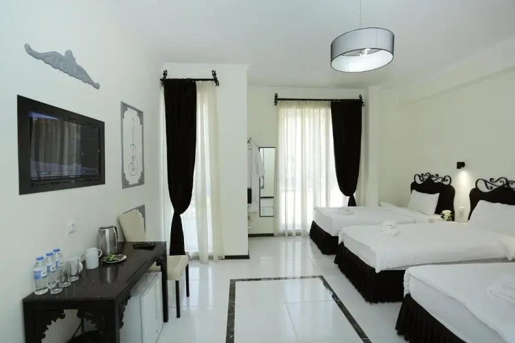 3 Bedrooms Standard room with city view
