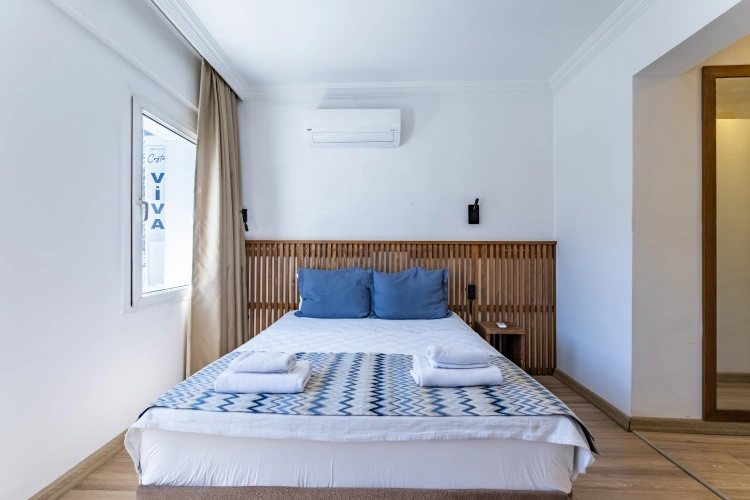 Standard Triple room with balcony