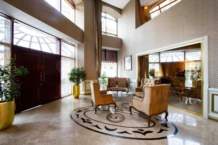 Hotel Sapphire Inn