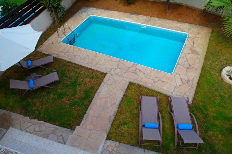 Yioula Villa