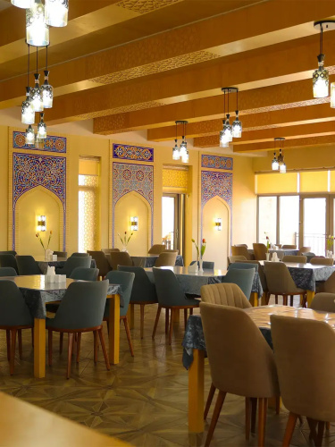 Dunyo Palace Hotel