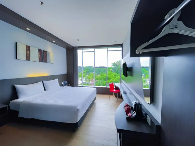 Standard Double room with city view