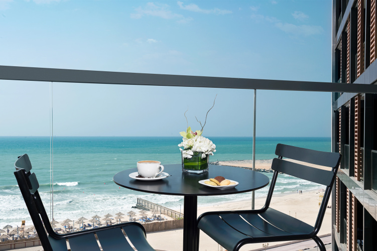 Wyndham Garden Ajman Corniche photo 7