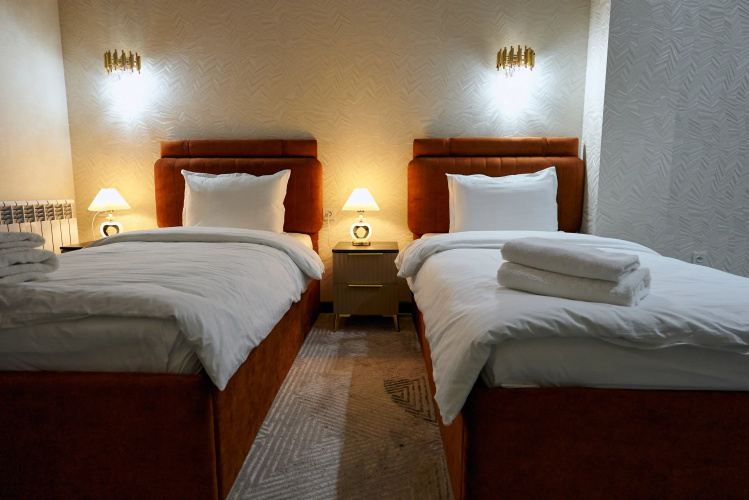 Maksima Hotel
