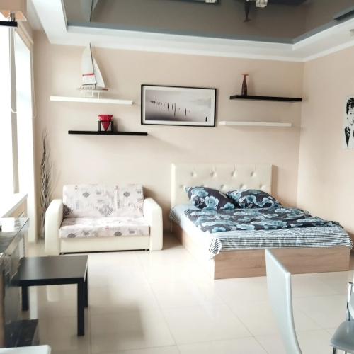 V Samom Tsentre Goroda U Amfiteatra Flat