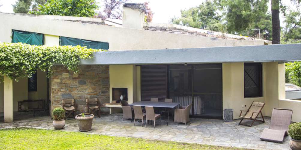 Araucaria Shared Pool Sani Villa