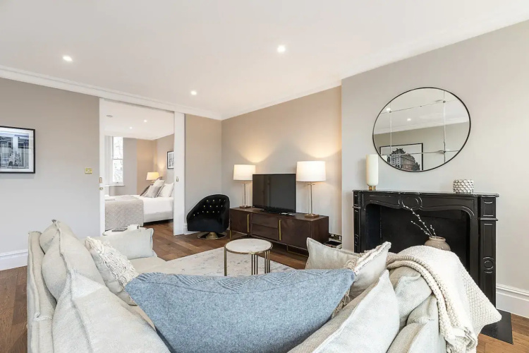 Ulux Realestate.co Apartments