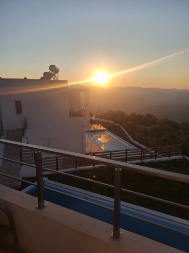 Superior room with balcony and with mountain view