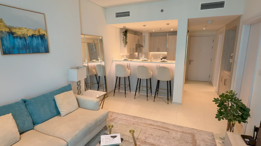 Highend Luxury Seven Palm Apartments