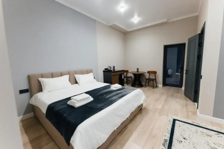 Aura Hotel