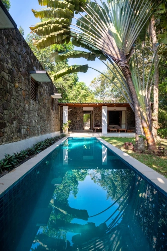 1 Bedroom Cottage with pool view