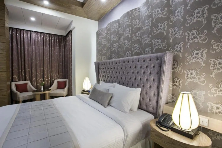 Superior Double room with city view