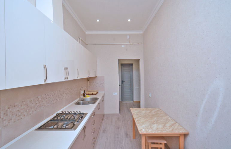 Na Amiryana 13 Apartments