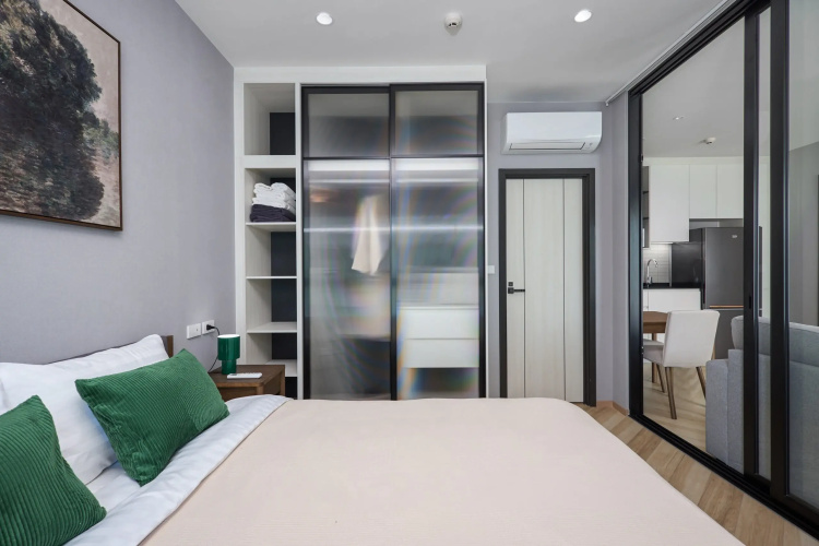 Title Legendary F406 Apartments