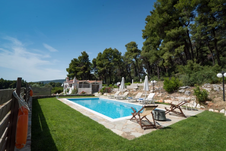 2 Bedrooms Villa with view