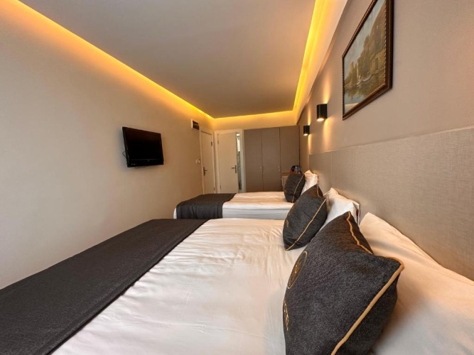 Triple room