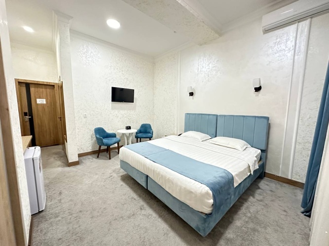 Standard Double room with view