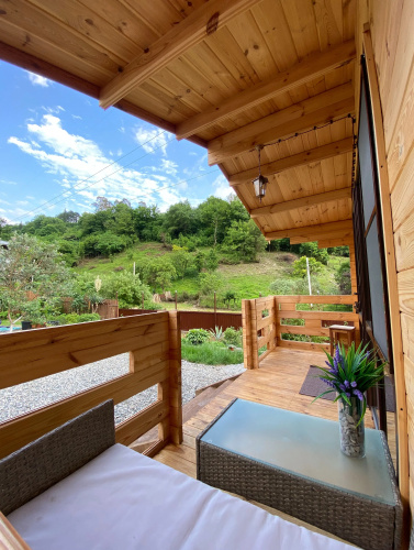 Domiki Lastochka Chalet
