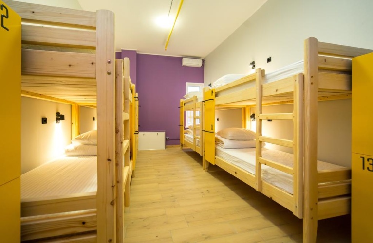 Bed in Dorm with balcony and with view
