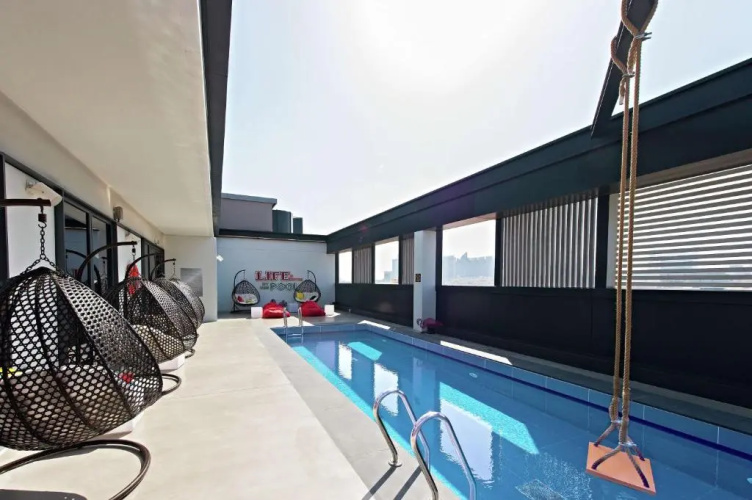 Hampton By Hilton Dubai Al Seef photo 8