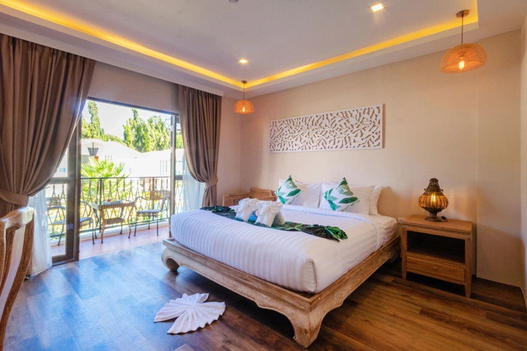Superior Double room with pool view