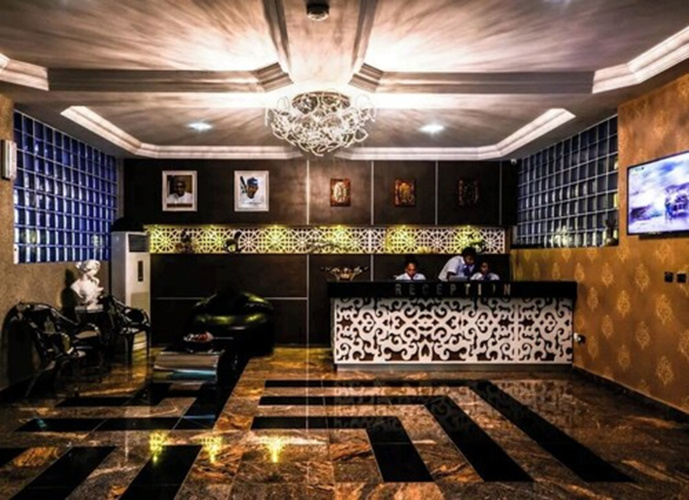 Casa  De Lucy Hotel