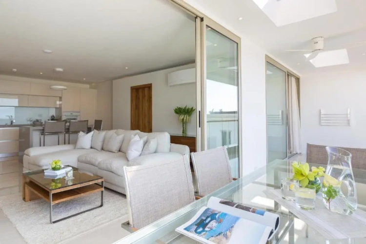 2 Bedrooms Terrace Suite with pool view