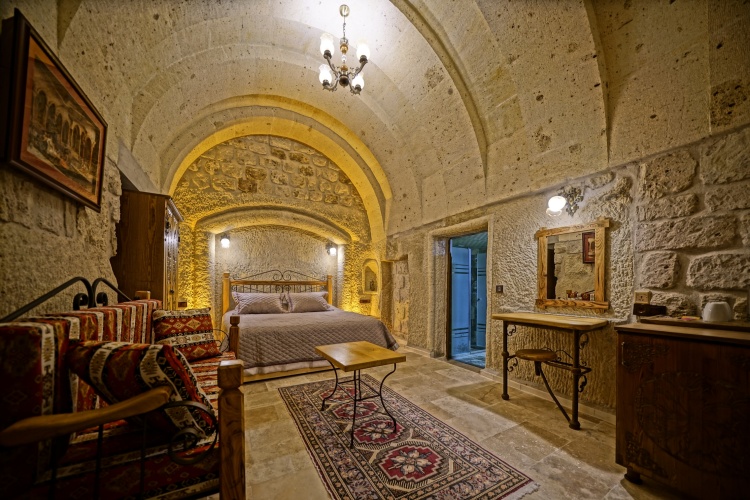 103 Hayloft room