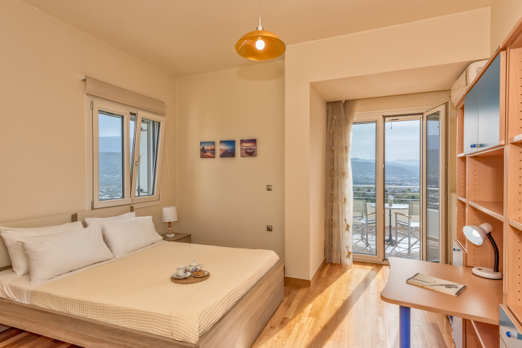 4 Bedrooms Villa with balcony and with view