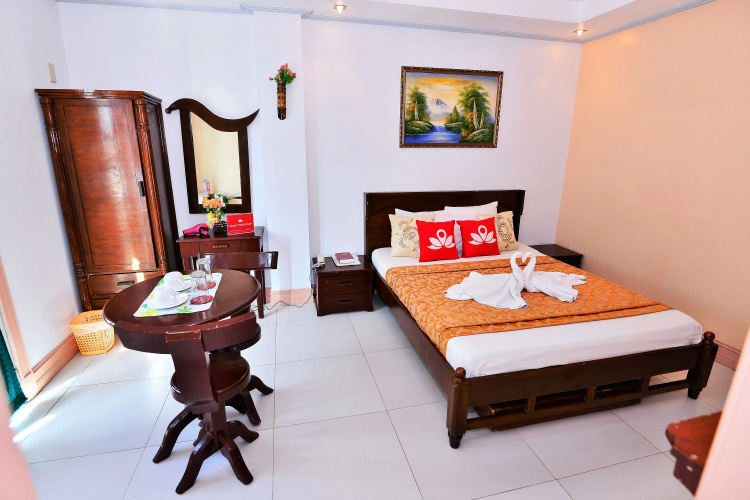 ZEN Rooms Bora Sky Hotel