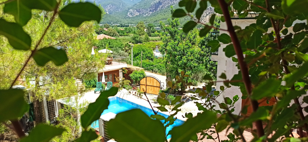 Swiss Eviniz Hotel