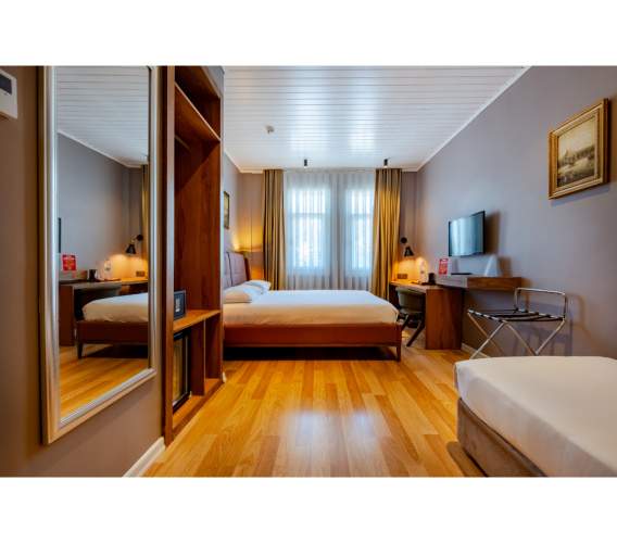 Premium Triple room