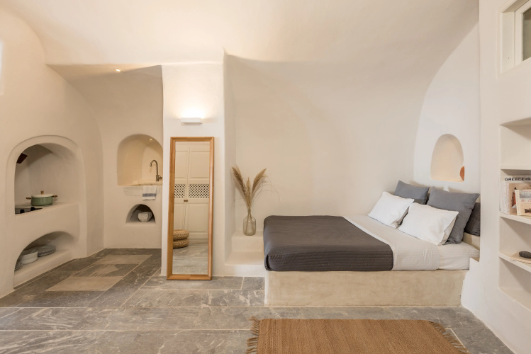 The Old Bakery Cave House Oia Villa