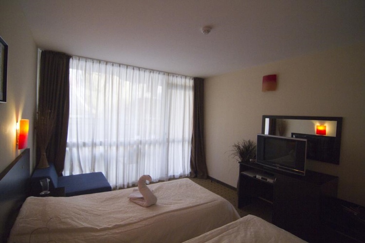 Standard Twin room with balcony