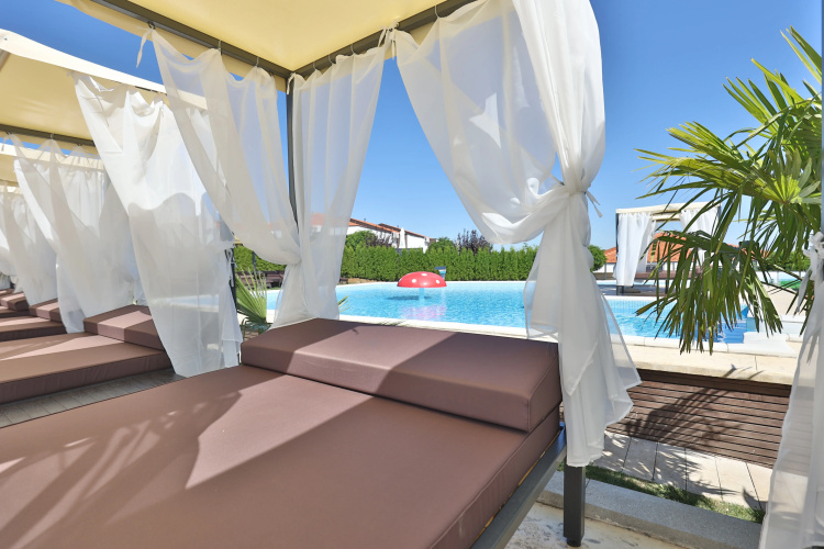 Alexander Resort Hotel
