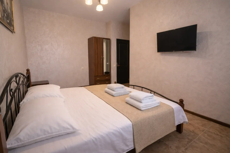 1 Bedroom Standard Double room with courtyard view