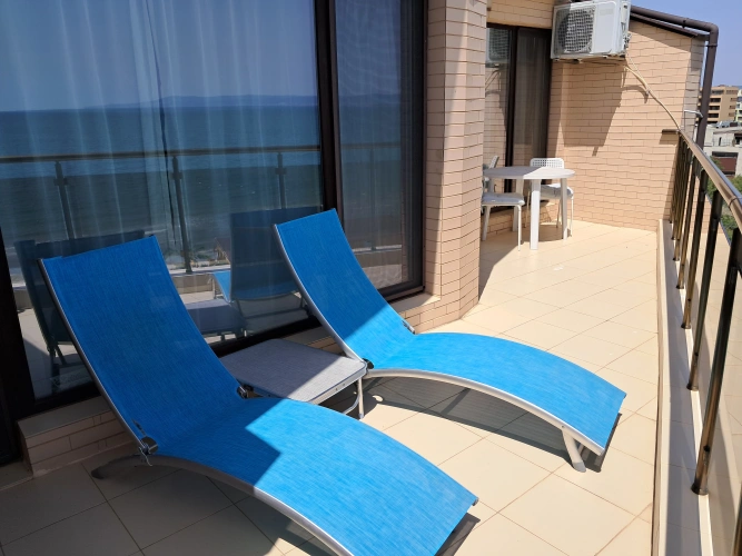 Deluxe Apartment