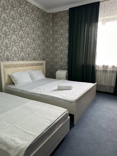 Mazhor Hotel
