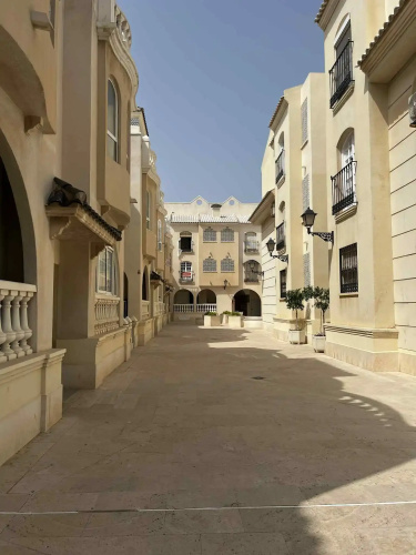 Duquesa Apartment