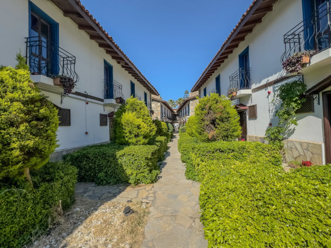 Aydos Hotels & Breeze Restaurant Hotel